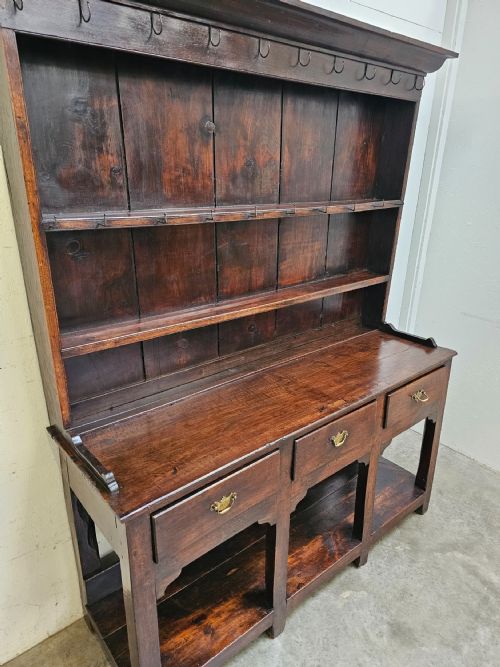 fig 1. 19th Century Oak Potboard Dresser