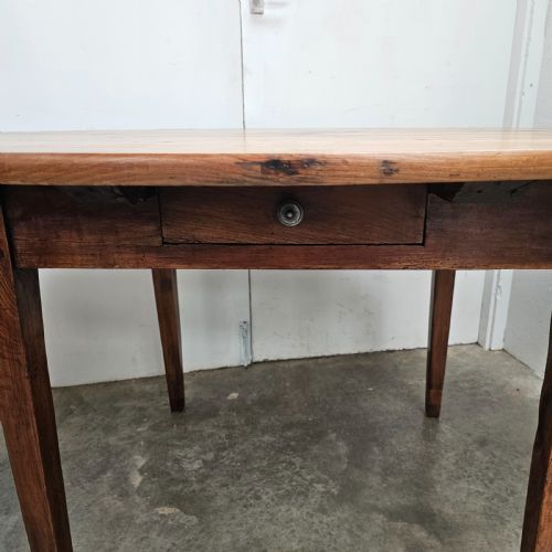 fig 2. French Cherrywood Oval Farmhouse Table