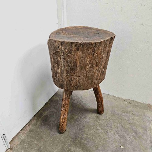 19TH CENTURY FRENCH OAK GAME BLOCK - ADDITIONAL PHOTO 2