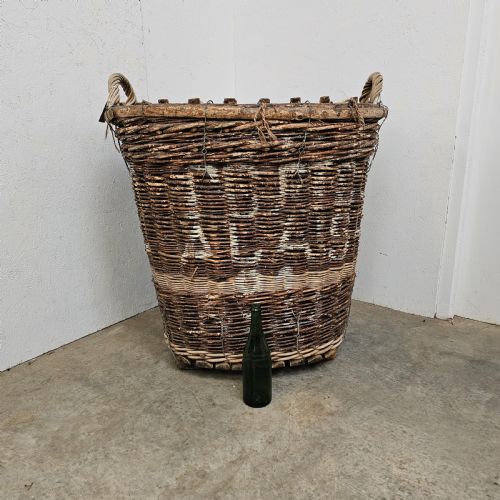 fig 1. Five Very Large Market Traders Wicker Baskets