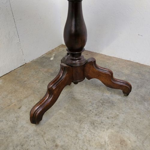 fig 1. French Walnut Pedestal Breakfast Table