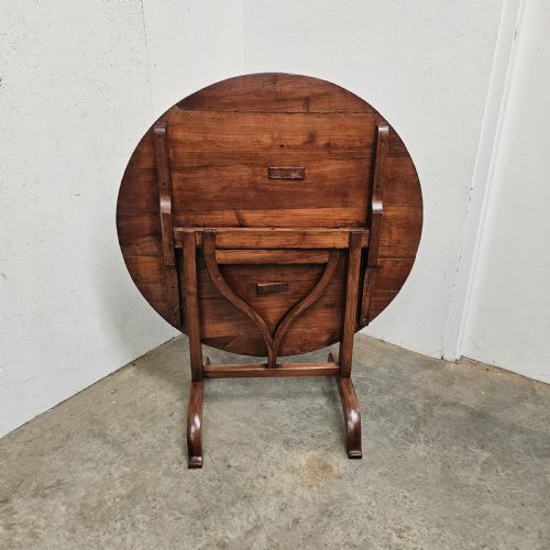 fig 1. French Cherrywood Orchard Table