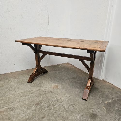 fig 1. Pine & Beech Tavern Trestle Table