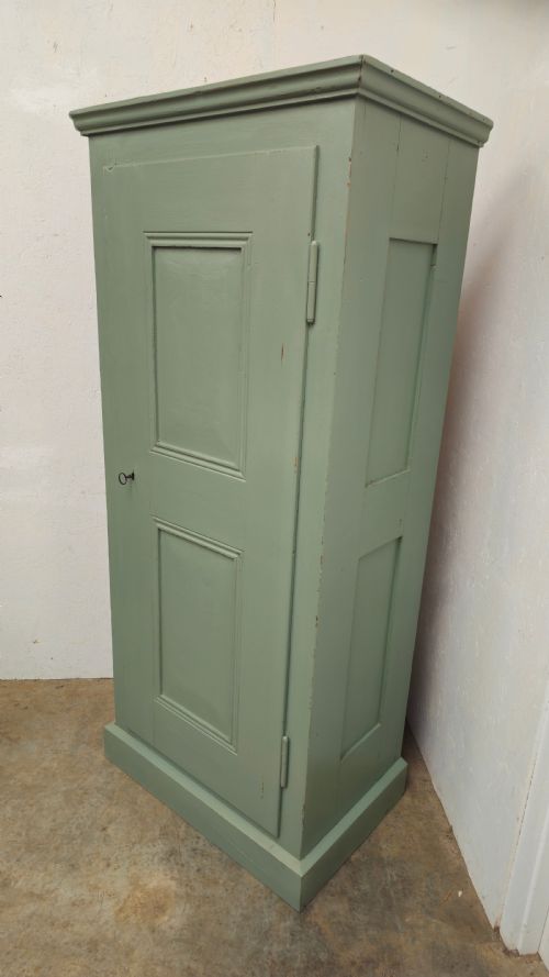 fig 2. 19th Century French Painted Pine Bonnetiere