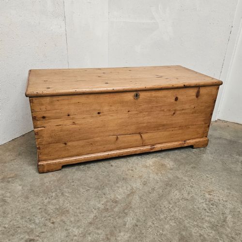 fig 1. 19th Century English Pine Blanket Box
