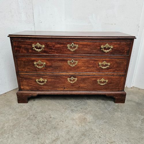 18th Century Georgian Chest of Drawers