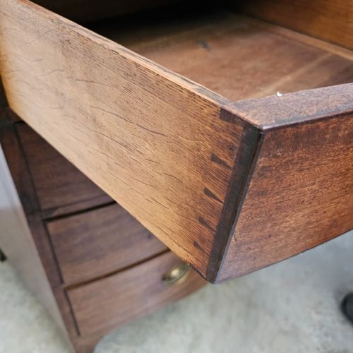 fig 2. Georgian Bow-Front Chest of Drawers