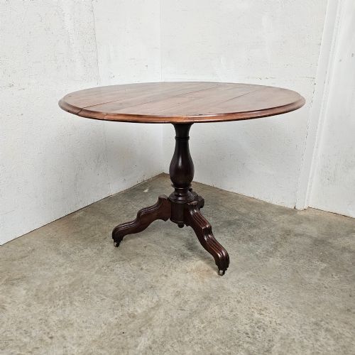 WALNUT MAHOGANY TRIPOD TABLE