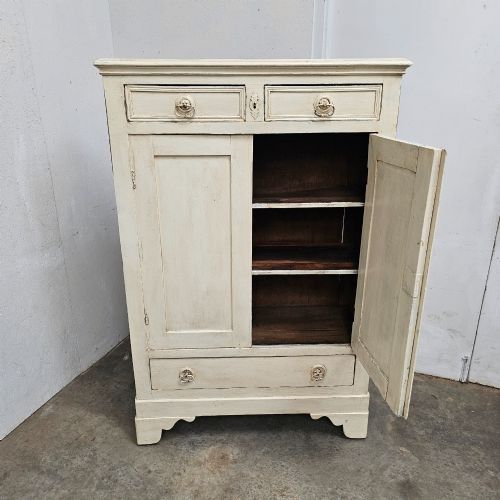 SMALL FRENCH PAINTED LINEN CUPBOARD - ADDITIONAL PHOTO 1