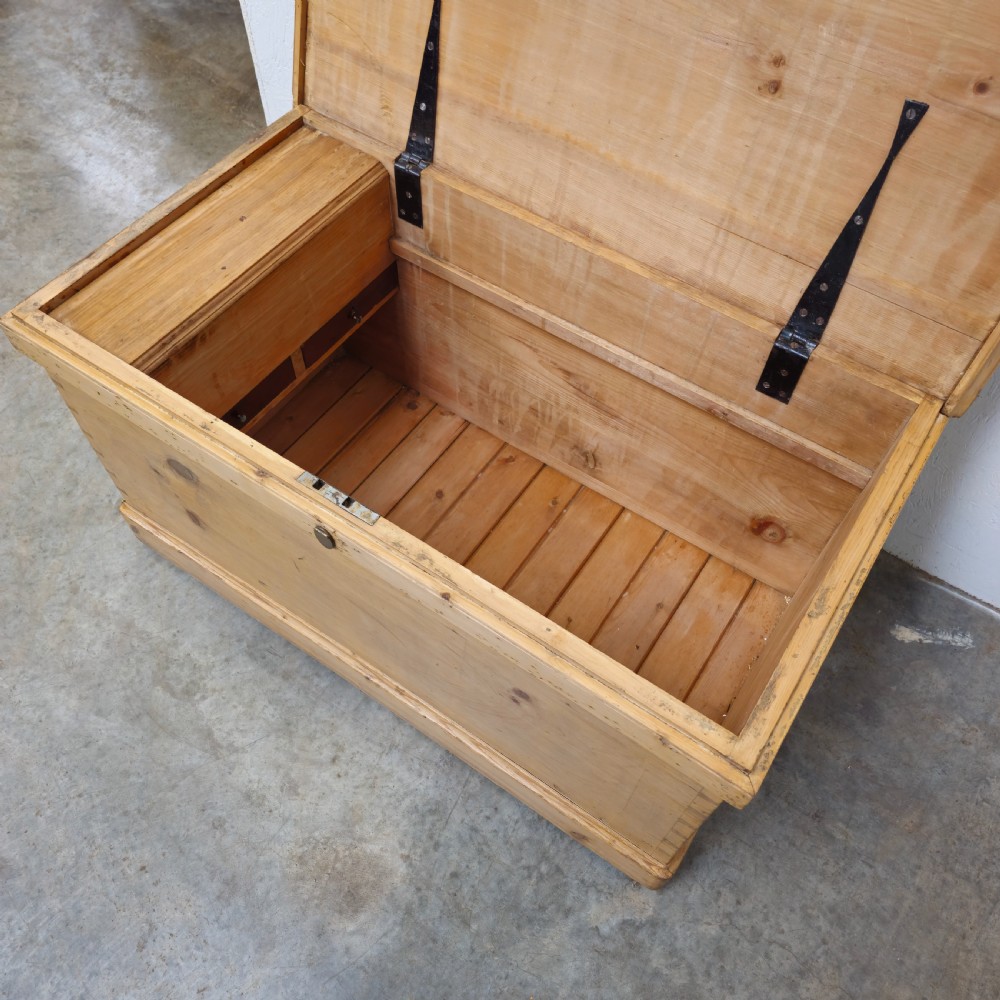 Antique Pine Blanket Box View V