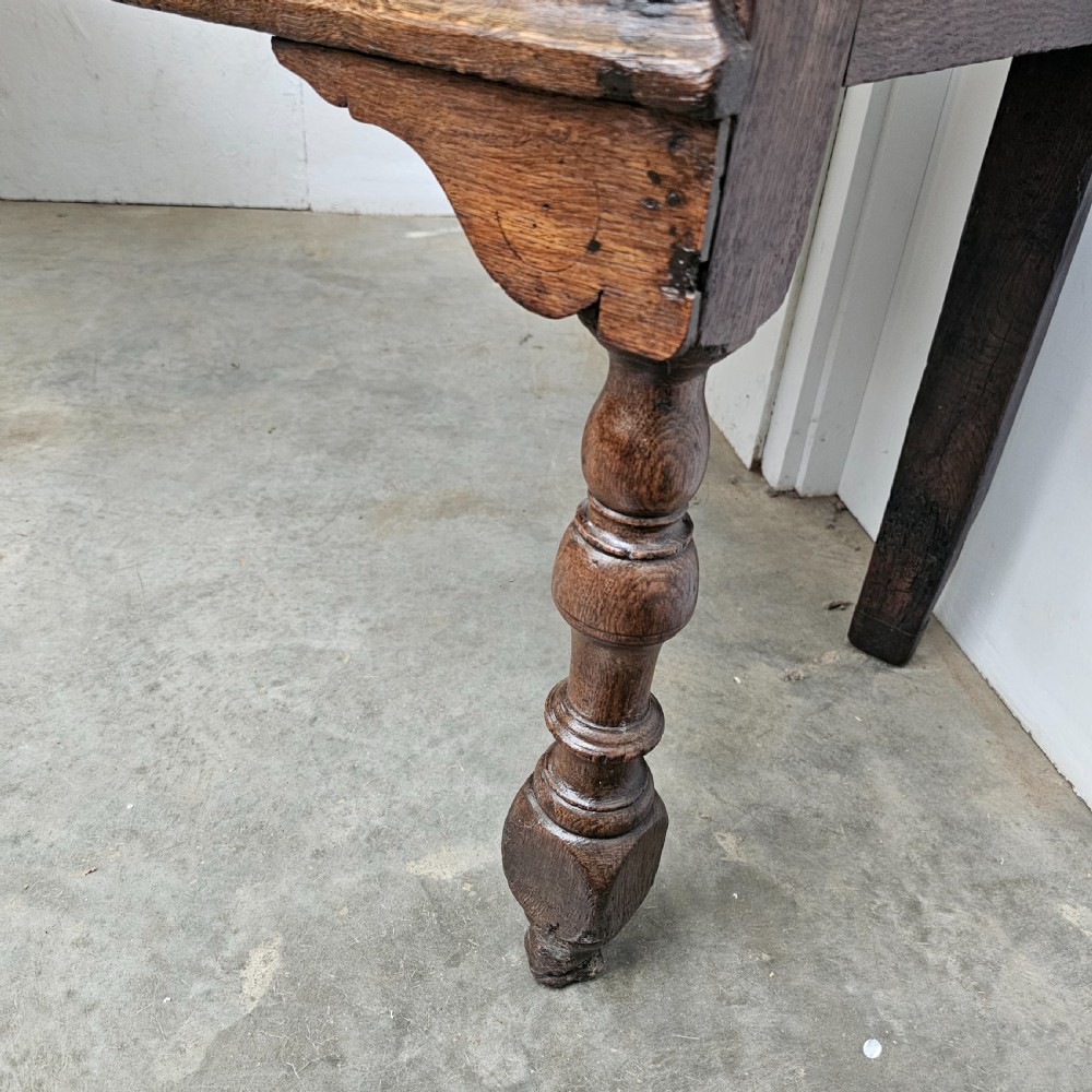 Early English Oak Dresser Base  View VIII