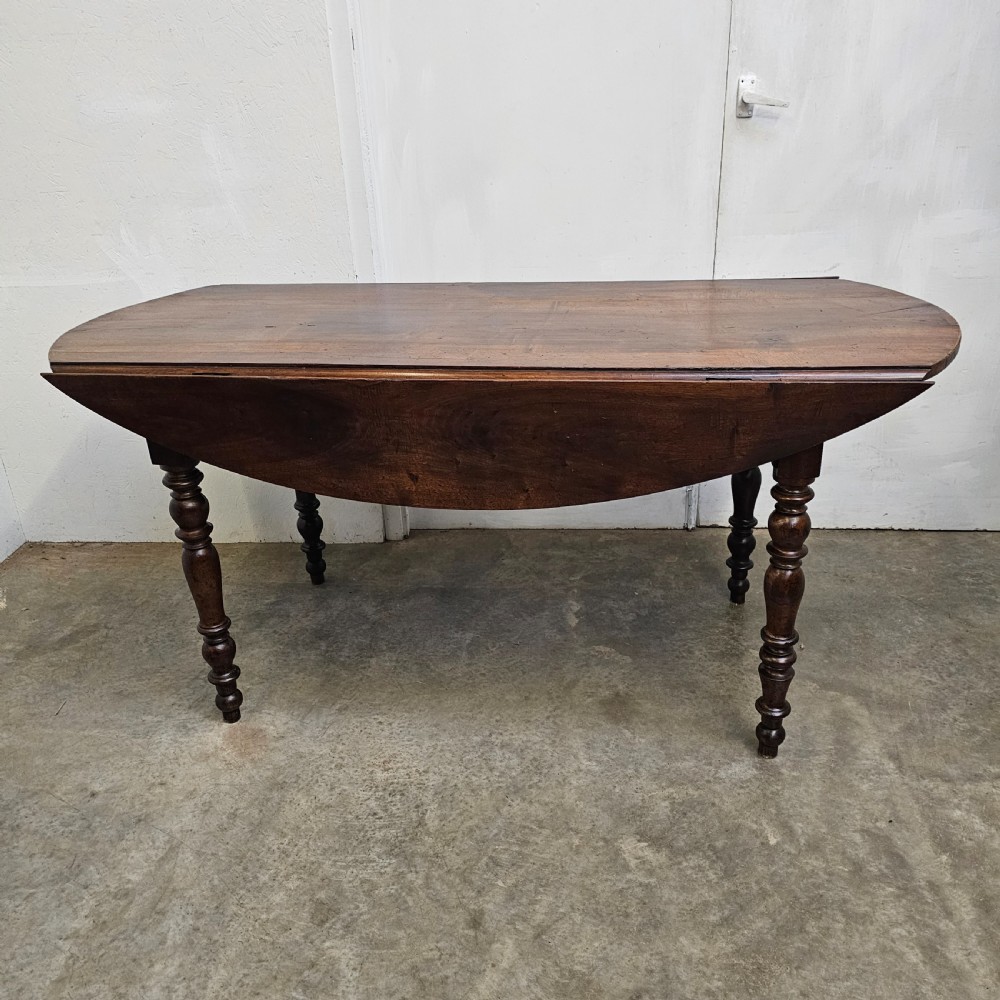 19th Century Walnut Dropleaf Dining Table