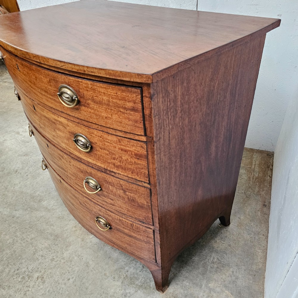 Georgian Bow-Front Chest of Drawers View VI