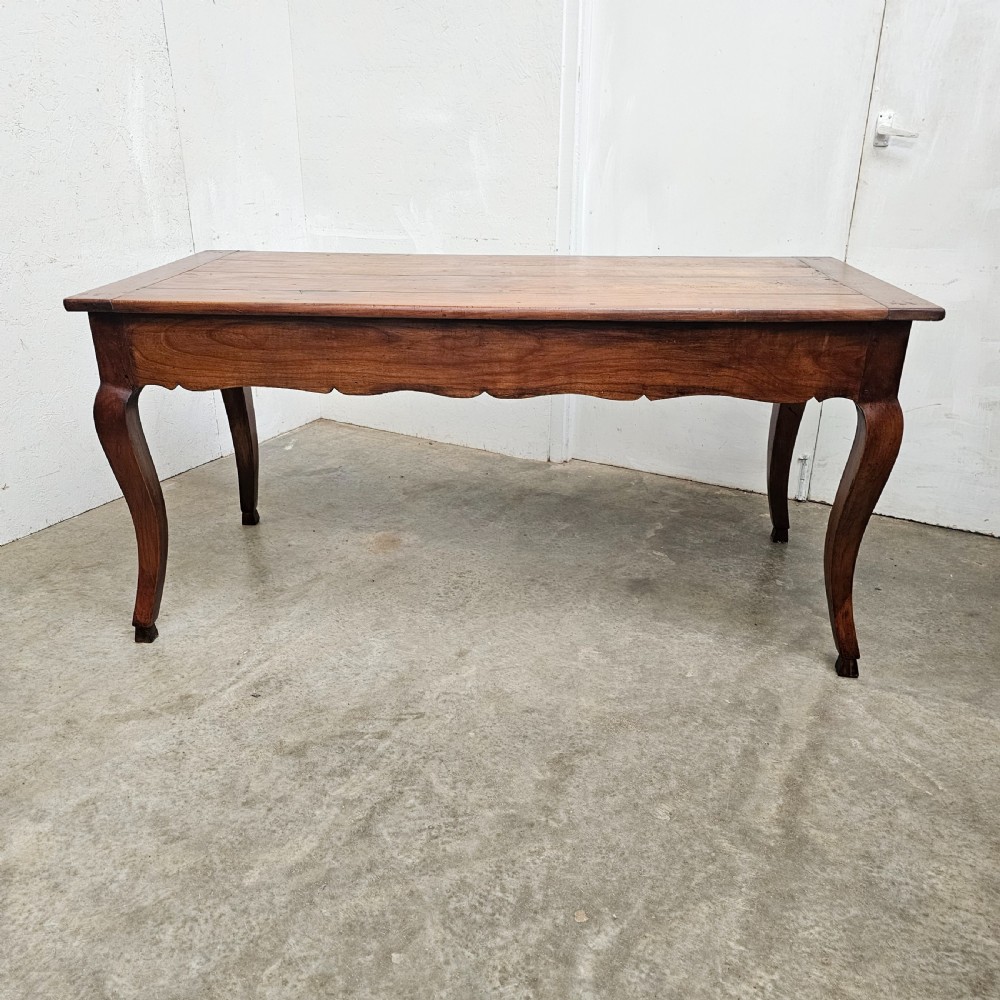 Decorative French Cabriole Leg Farmhouse Table (Normandy)