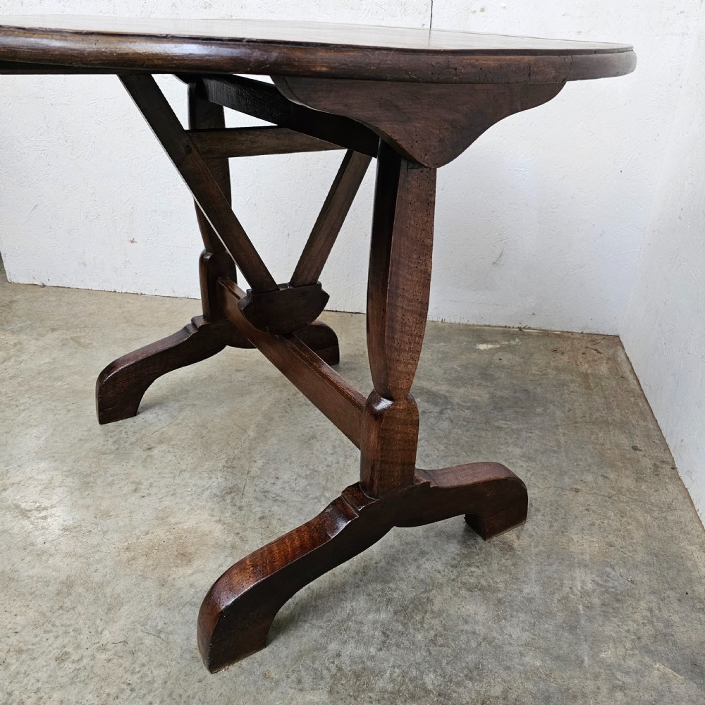 French Walnut Vendange (Vineyard) Table View V