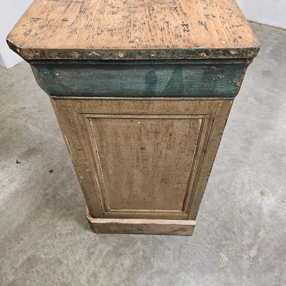 Long French Bistrot Bar Counter (Island) View VI