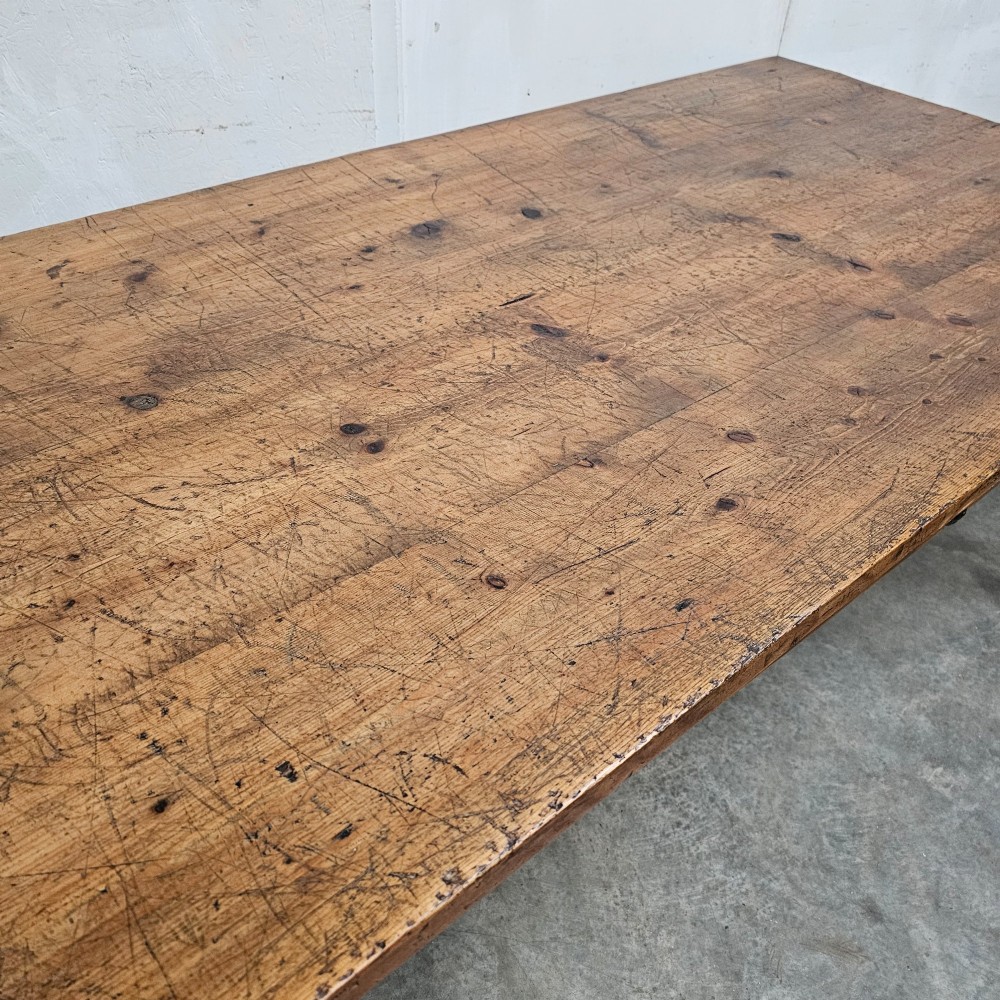 19th Century French Pine Farmhouse Table (Extra Deep) View III