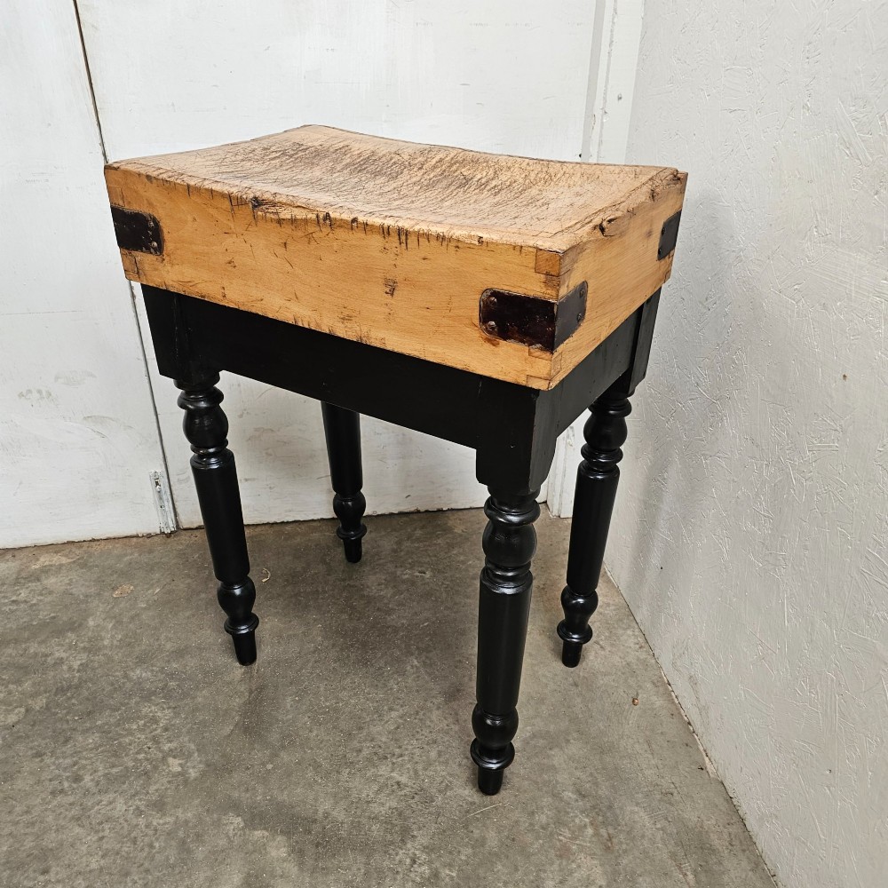 French Beech Butchers Block On Turned Leg Base View IV