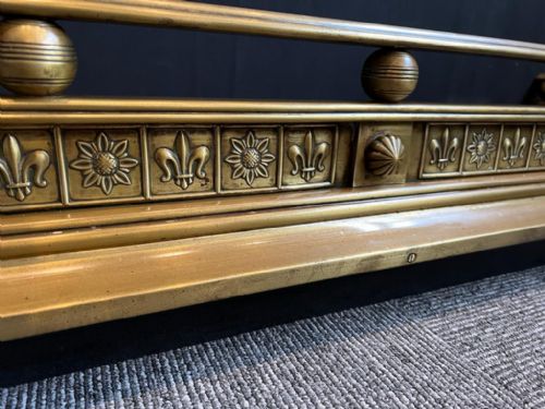 VICTORIAN BRASS FIREPLACE FENDER - ADDITIONAL PHOTO 5