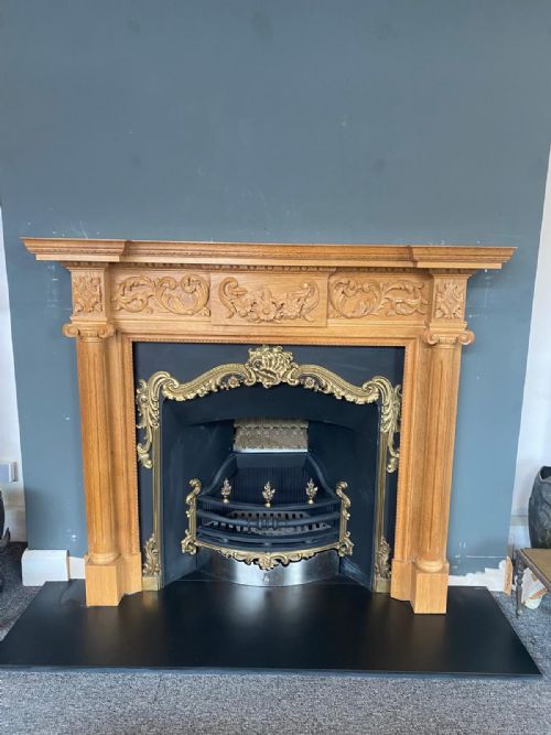 solid oak columned fire surround - CATEGORY: ANTIQUE FIREPLACES - DATED 19TH CENTURY