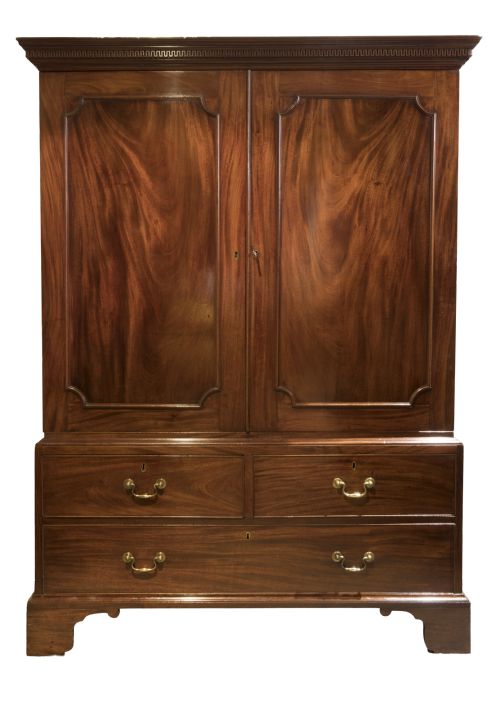 a good george iii mahogany linen press circa 1780 - CATEGORY: ANTIQUE CUPBOARDS - DATED 18TH CENTURY