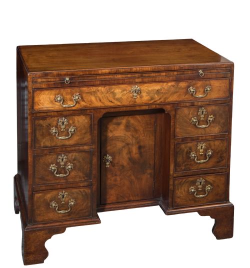 george iii mahogany kneehole desk circa 1760 - CATEGORY: ANTIQUE DESKS - DATED 18TH CENTURY