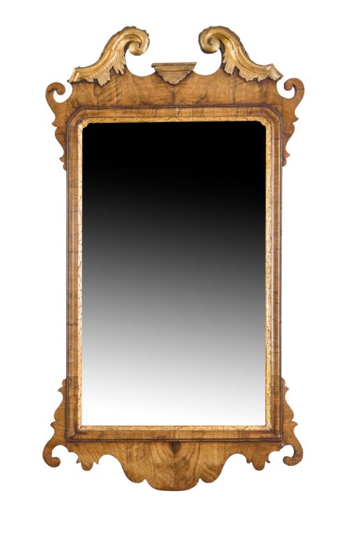 george ii walnut and gilt mirror circa 1730 - CATEGORY: ANTIQUE MIRRORS - DATED 18TH CENTURY