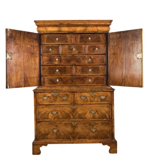 FINE GEORGE I WALNUT CABINET CIRCA 1720 - ADDITIONAL PHOTO 1