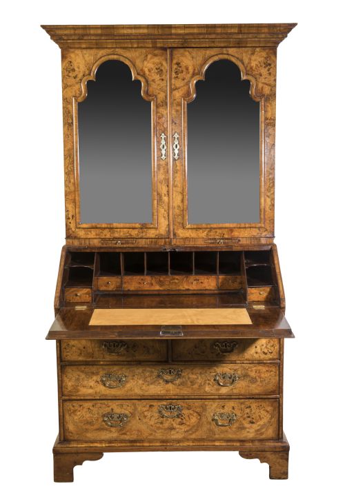 FINE GEORGE I WALNUT BUREAU BOOKCASE CIRCA 1720 - ADDITIONAL PHOTO 1