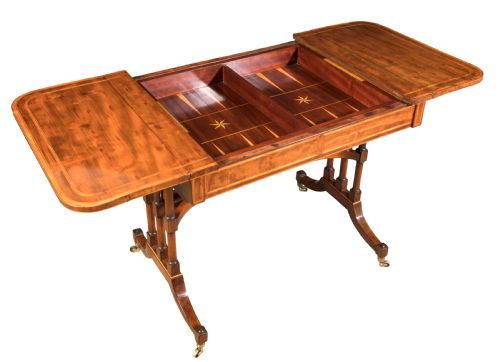 A GOOD GEORGE III MAHOGANY SOFA BACKGAMMON CHESS TABLE CIRCA 1810 - ADDITIONAL PHOTO 1