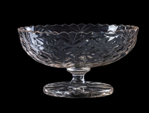 small boat shaped bowl circa 1830 - CATEGORY: ANTIQUE GLASS - DATED 19TH CENTURY