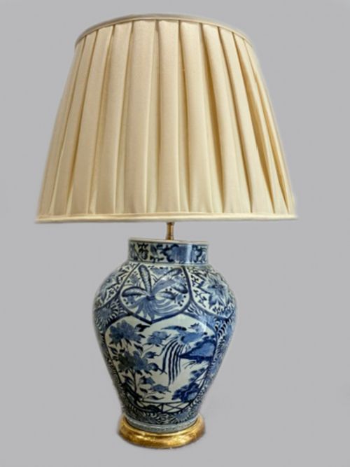 LATE 17TH CENTURY JAPANESE VASE CONVERTED TO A LAMP CIRCA 1690