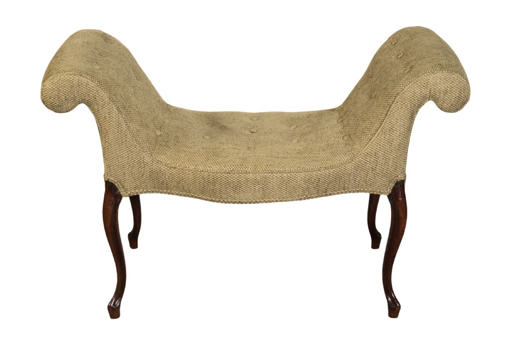 Fine mahogany Hepplewhite window seat. Circa 1780