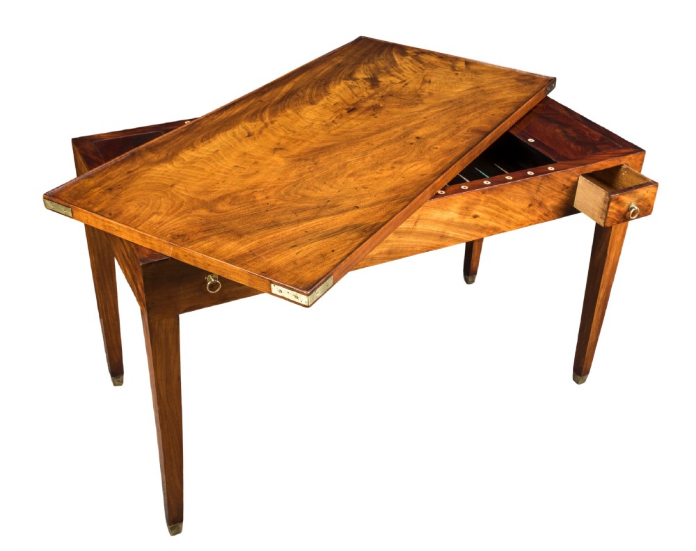 A fine Louis XVI 18th century tric trak table. Circa 1790 View III