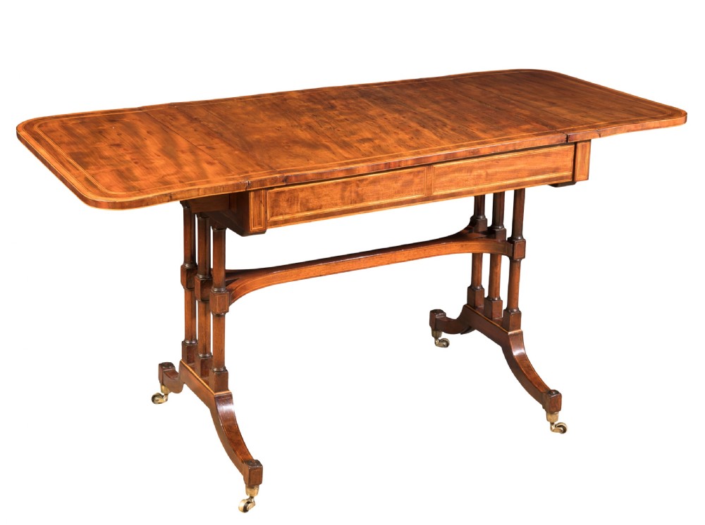 A good George III mahogany sofa / backgammon / chess table. Circa 1810