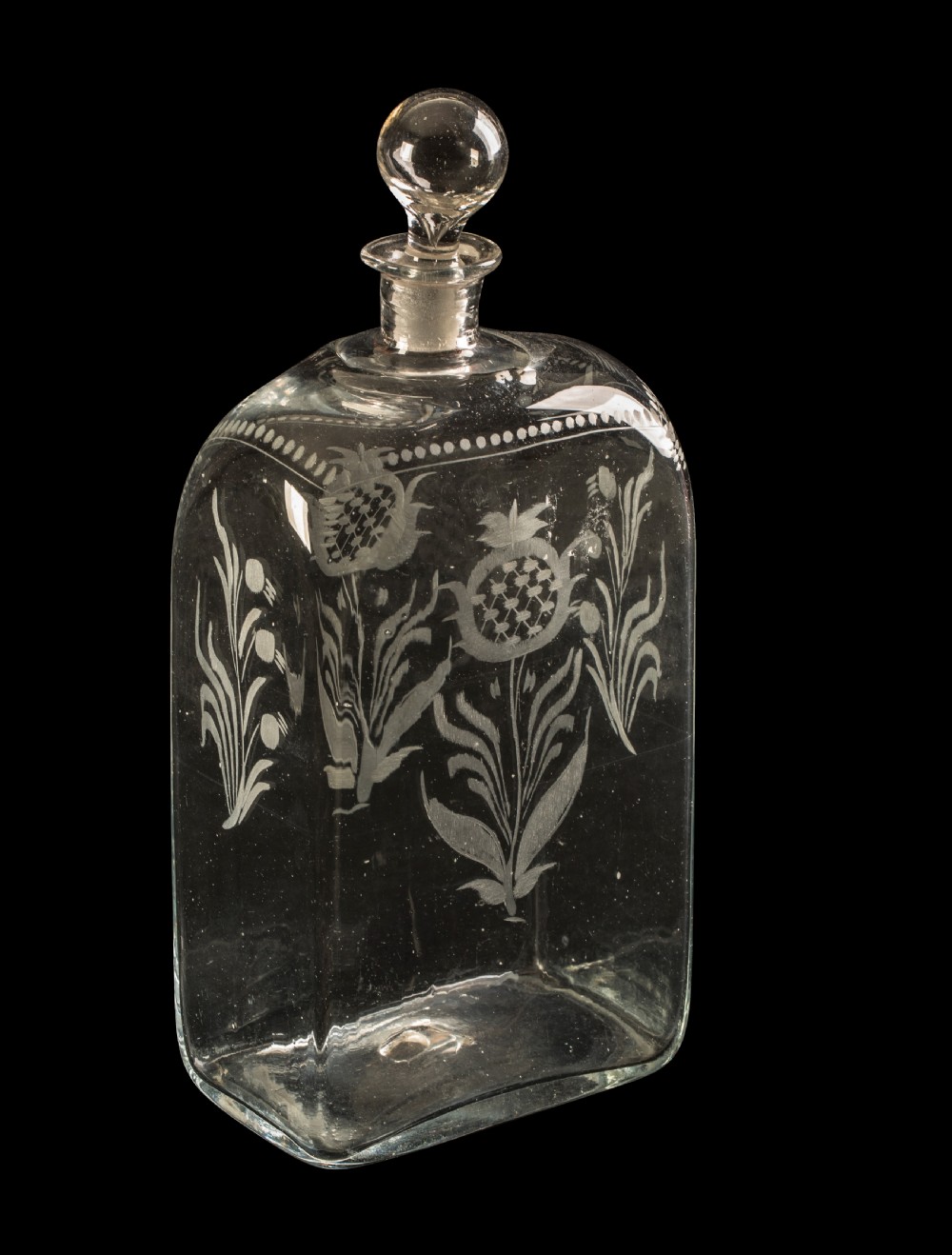 Early 19th century engraved decanter. Circa 1820