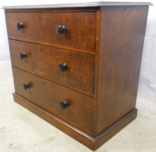 Early Victorian Chest of Three Drawers