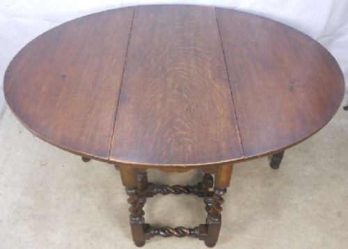 Large Oak Oval Gateleg Dining Table to Seat Six
