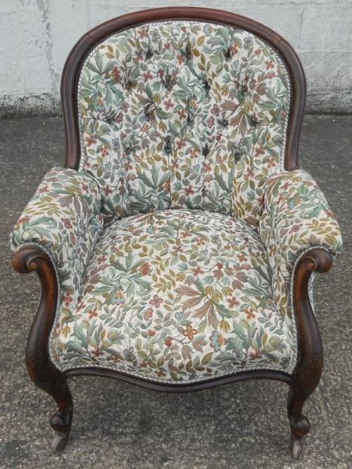 Victorian Mahogany Spoonback Fireside Armchair