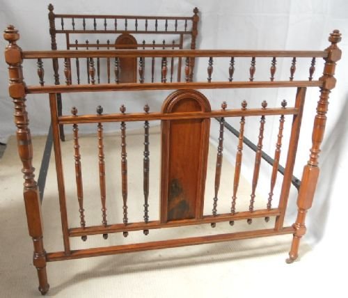 fig 1. Victorian Mahogany Railback Double Bedstead