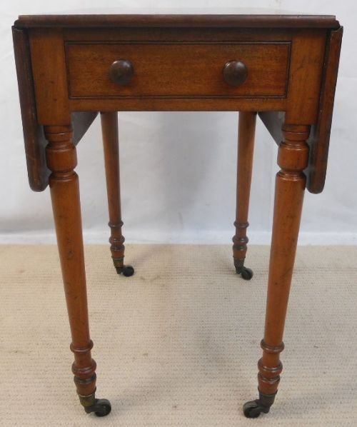Regency Mahogany Small Dropleaf Pembroke Table