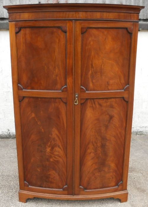 Georgian Style Mahogany Bowfront Hanging Wardrobe
