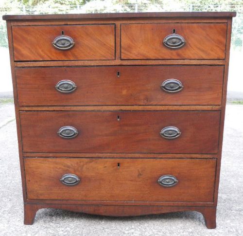 Georgian Mahogany Chest of Drawers