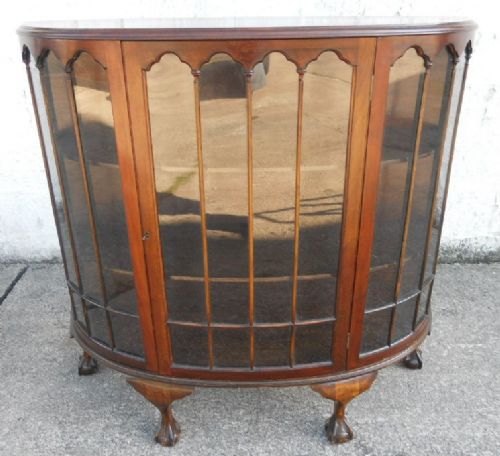 Quality Bowfront Mahogany China Display Cabinet