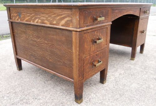 fig 1. Large Oak Partners Writing Desk