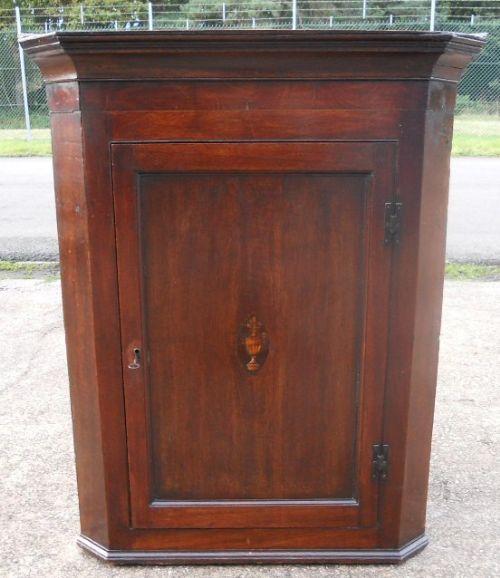 Georgian Mahogany Corner Cupboard