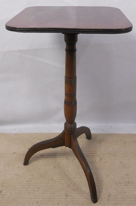 Georgian Mahogany Pedestal Wine Table