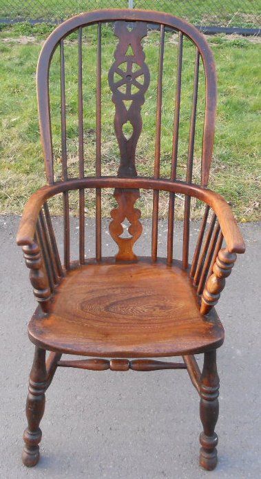 Windsor Elm Wheelback Kitchen Armchair