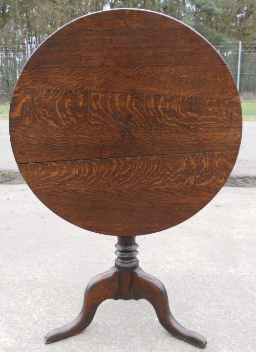 Georgian Oak Tilt Top Tripod Table
