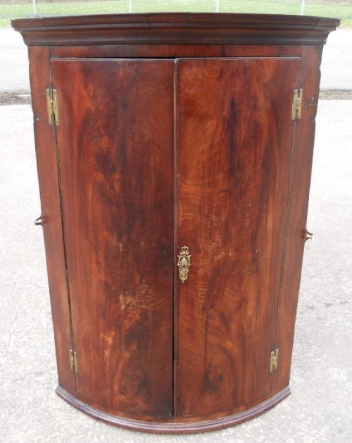 Georgian Mahogany Bowfront Hanging Corner Cupboard
